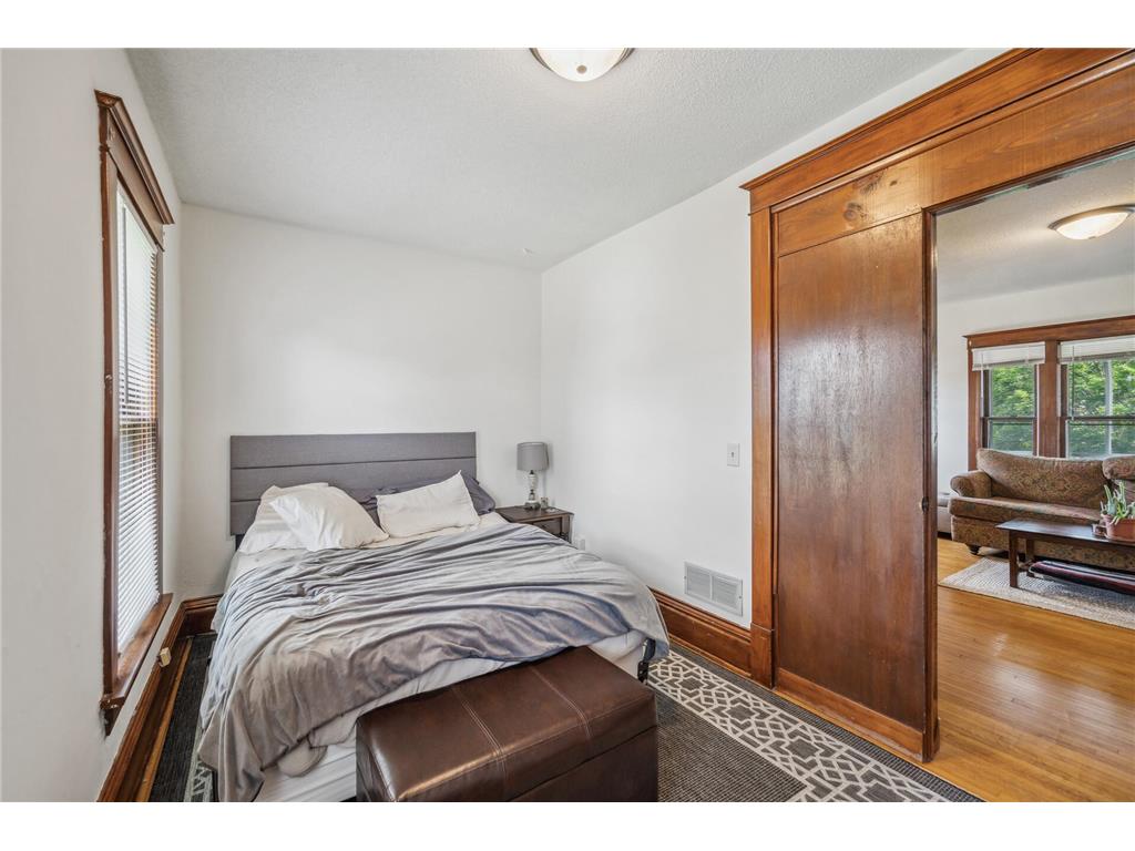 909 22nd Avenue NE Minneapolis MN 55418 6712674 image30