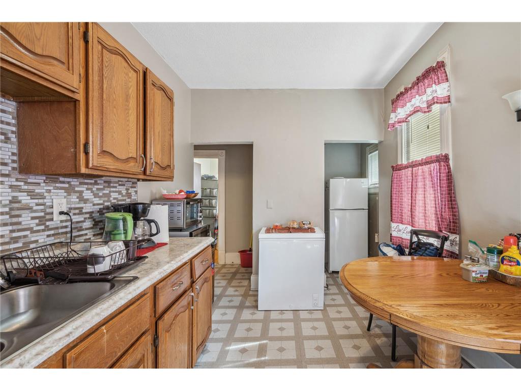 909 22nd Avenue NE Minneapolis MN 55418 6712674 image35