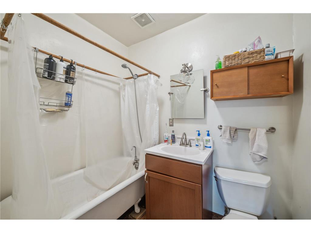 909 22nd Avenue NE Minneapolis MN 55418 7034431 image23