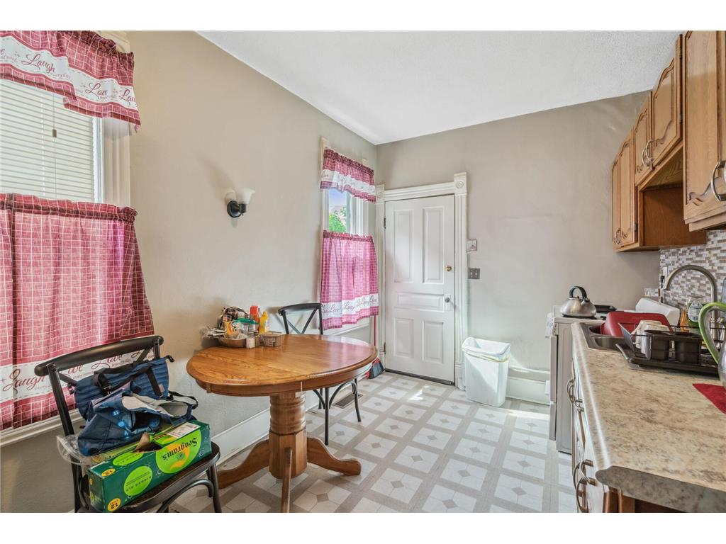 909 22nd Avenue NE Minneapolis MN 55418 7034431 image37