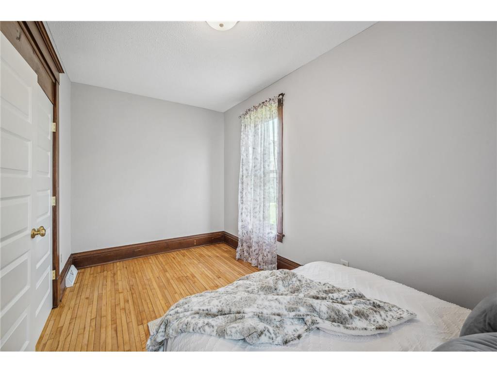 909 22nd Avenue NE Minneapolis MN 55418 7034431 image6