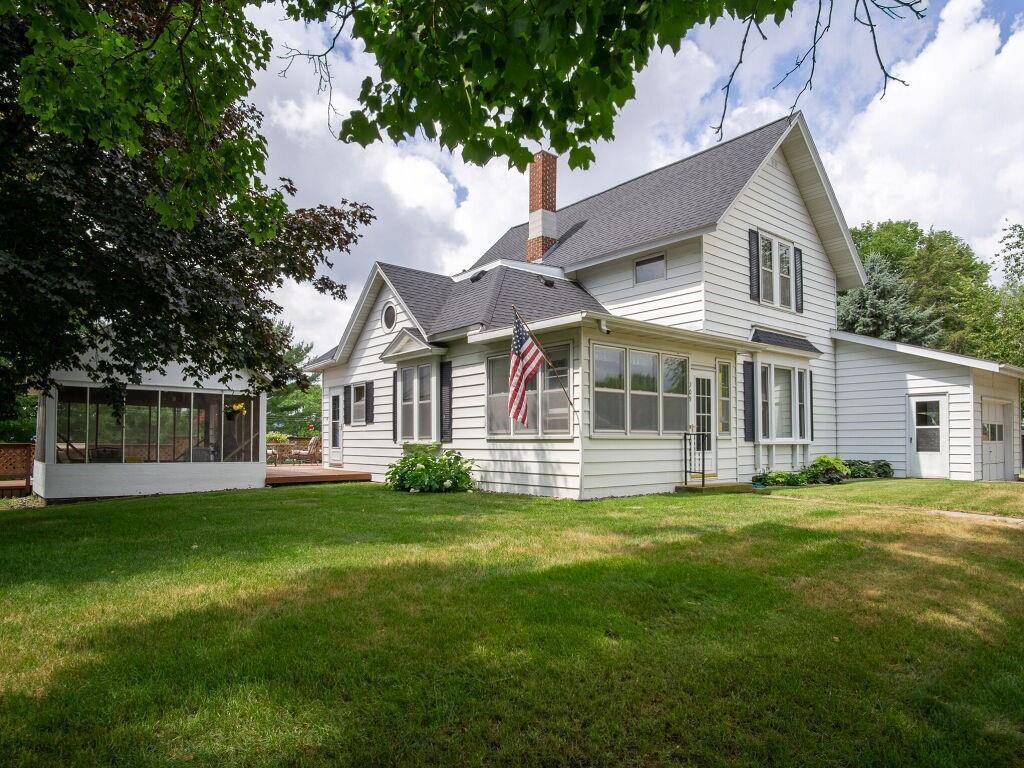 909 2nd Street, Pepin Twp, WI, 54759 MLS 6019013 Edina Realty