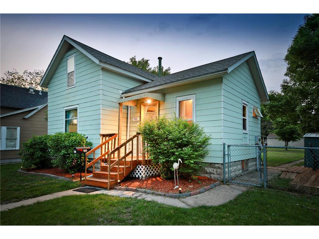 909 3rd Avenue NE Austin MN 55912 6375394 image1