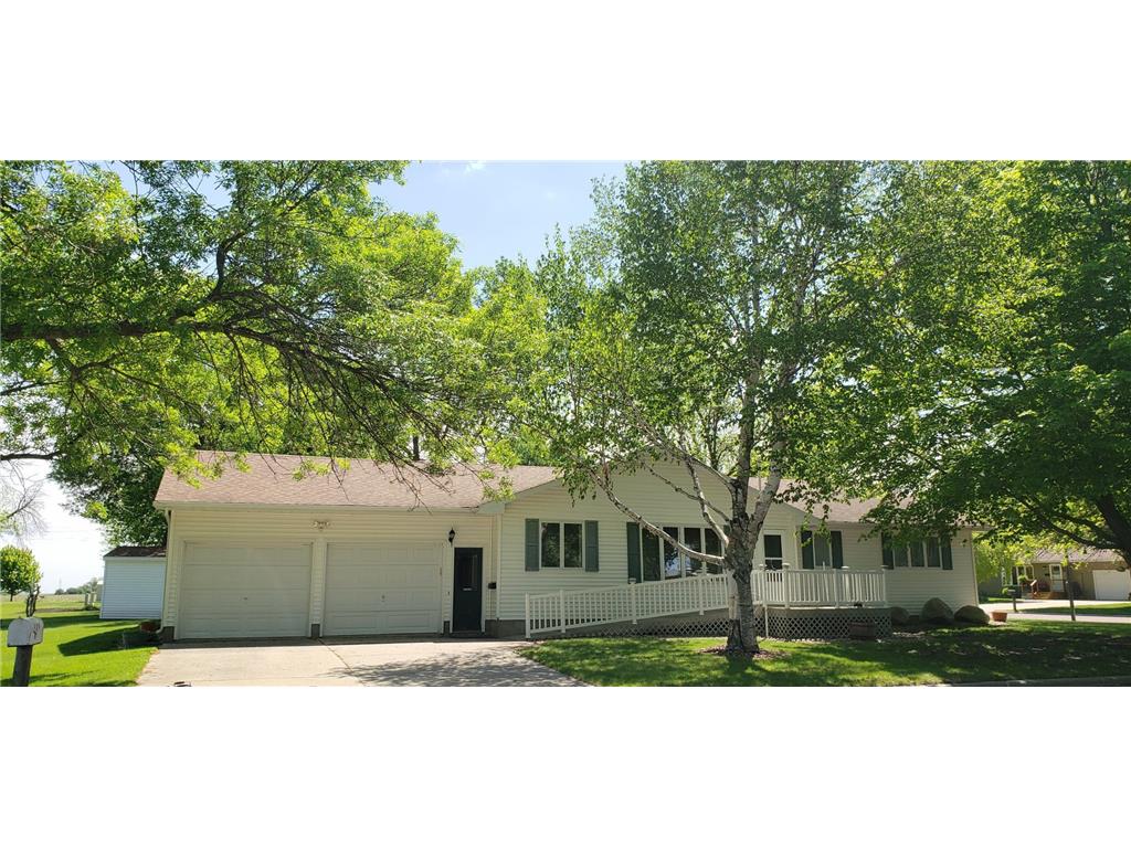 909 4th Avenue SE Wells MN 56097 6536436 image1