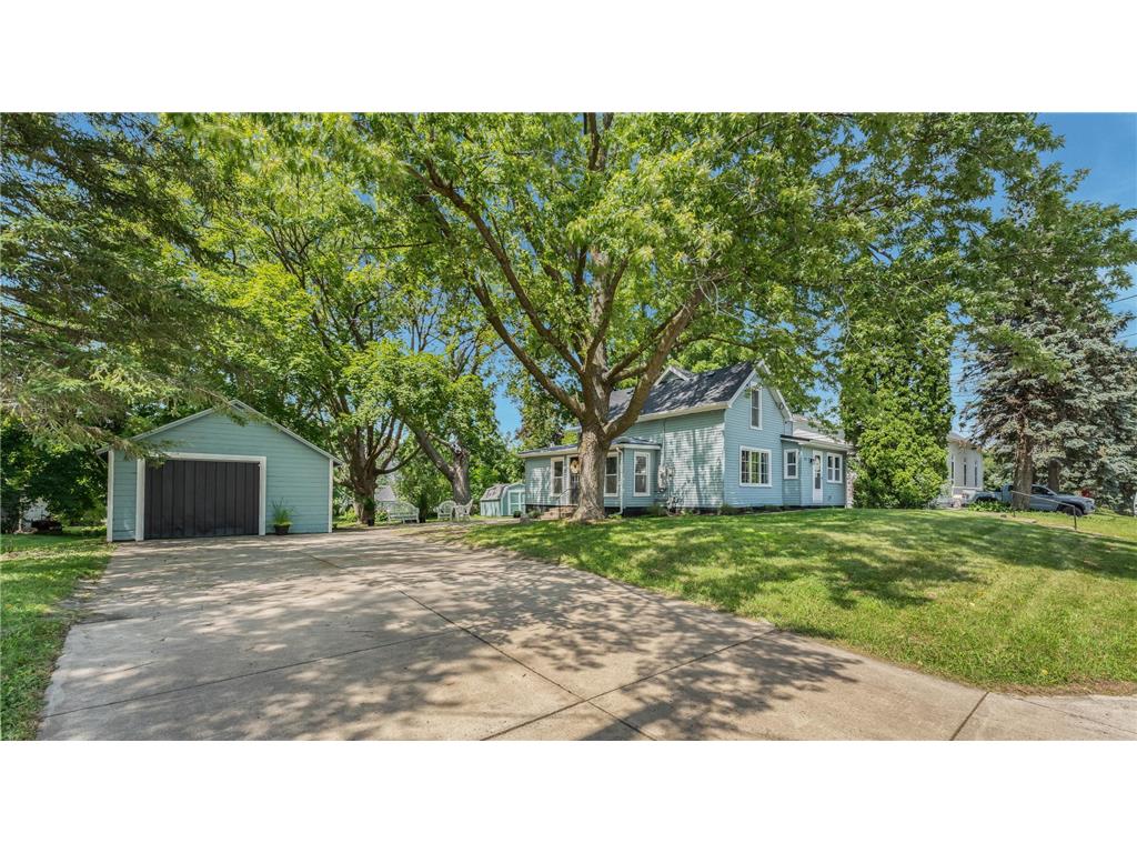 909 6th Avenue Howard Lake MN 55349 6767010 image1