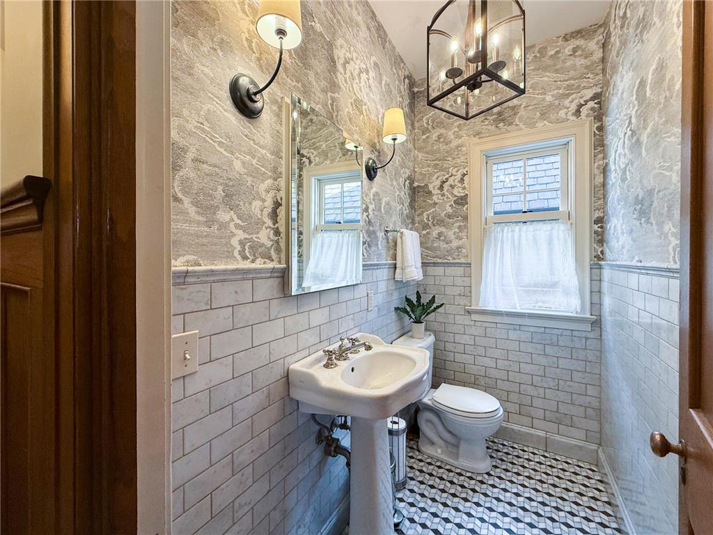909 8th Street SW Rochester MN 55902 7095655 image27