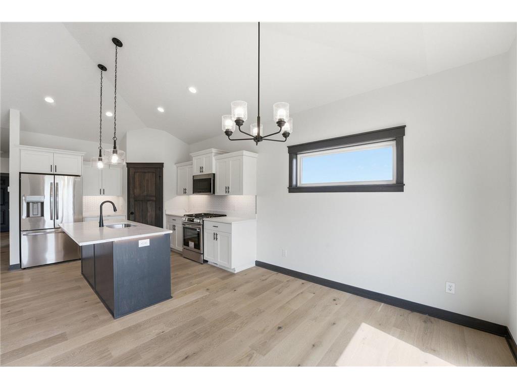 909 Acorn Court Hudson WI 54016 7067219 image23