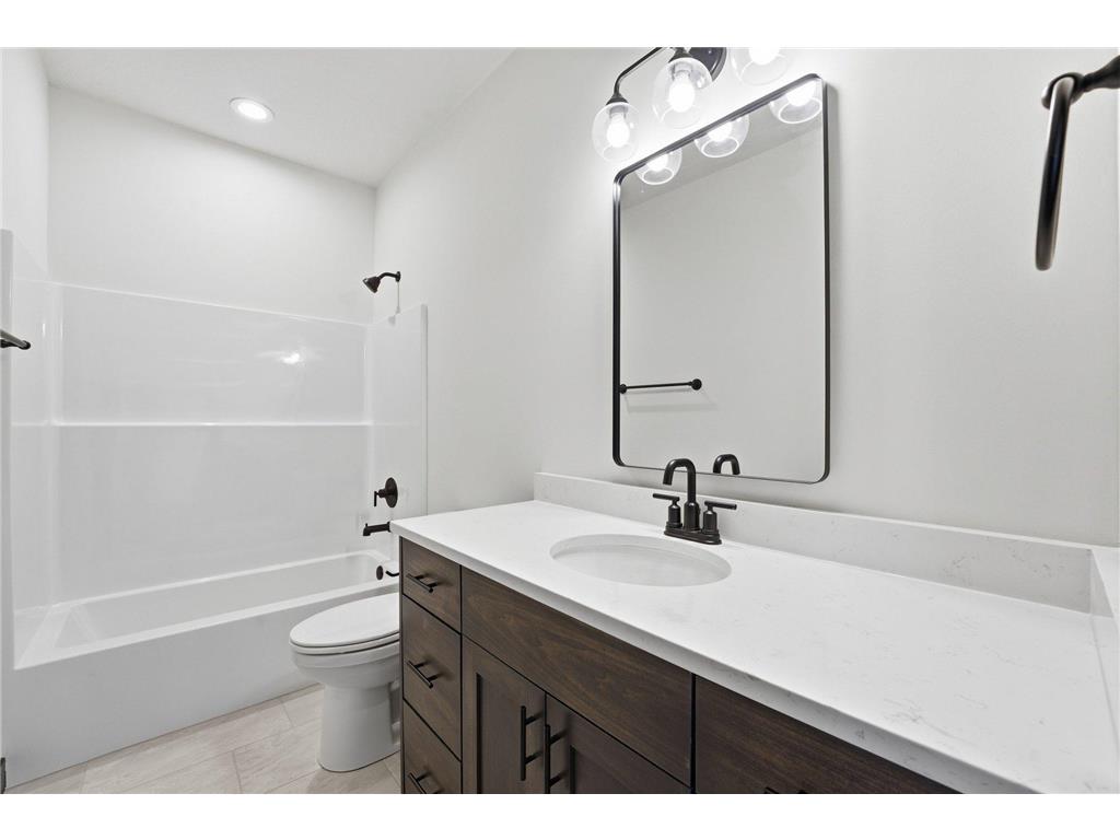 909 Acorn Court Hudson WI 54016 7067219 image30