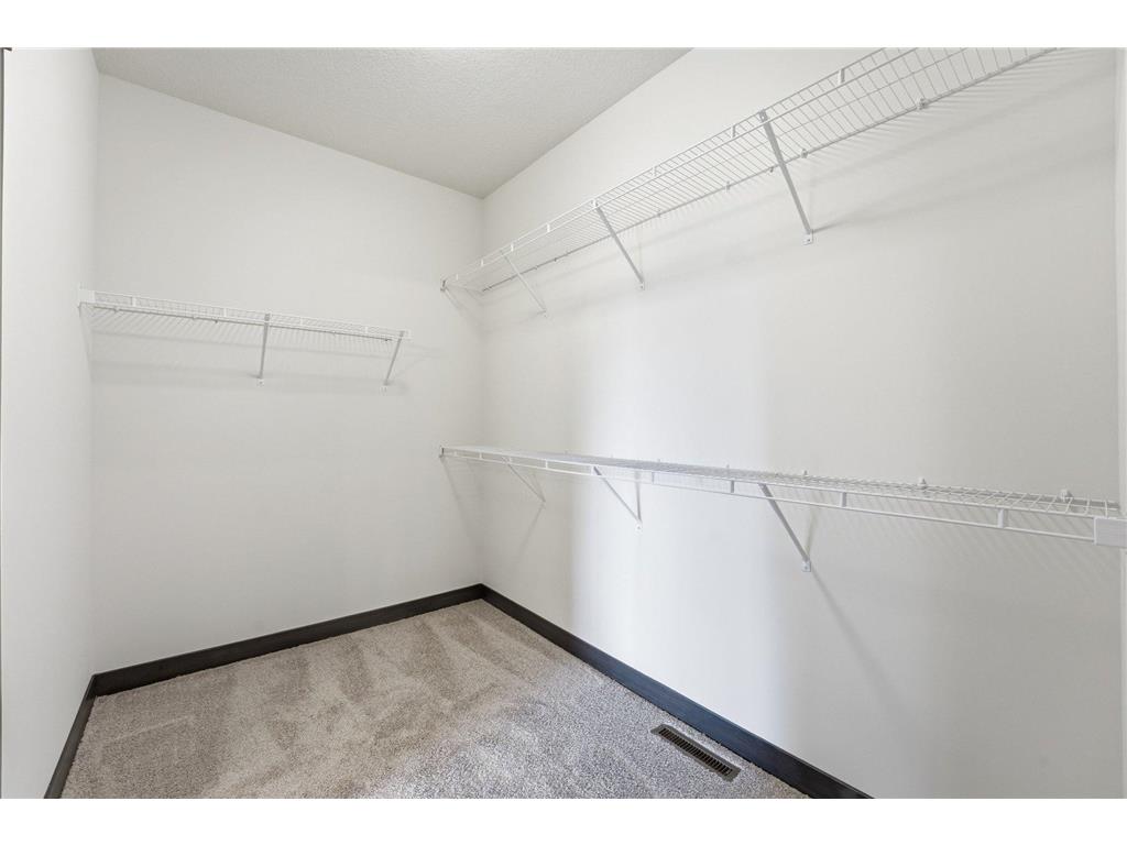 909 Acorn Court Hudson WI 54016 7067219 image34