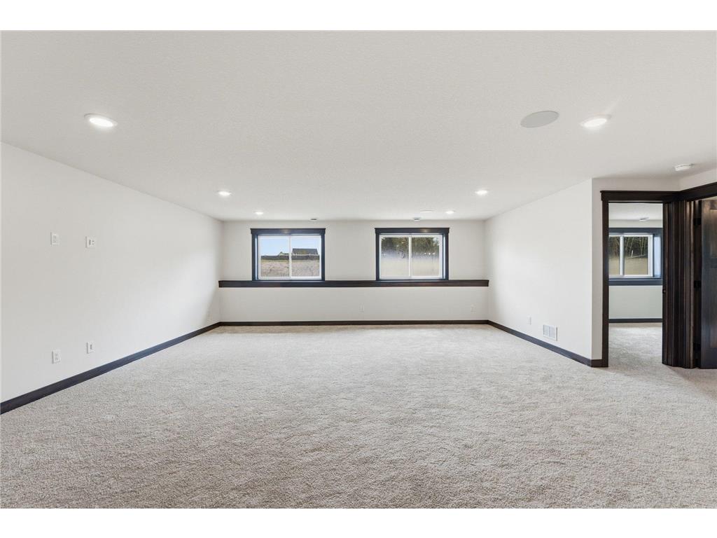 909 Acorn Court Hudson WI 54016 7067219 image50