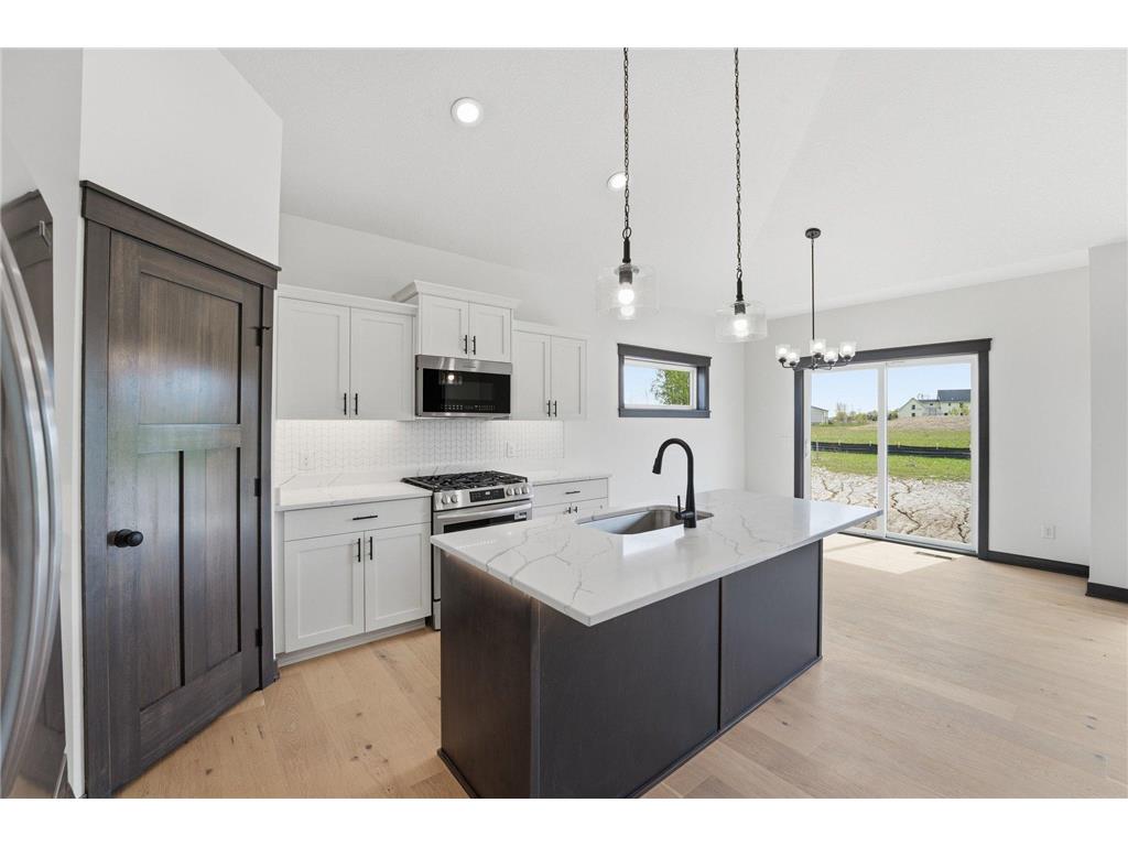 909 Acorn Court Hudson WI 54016 7067219 image7