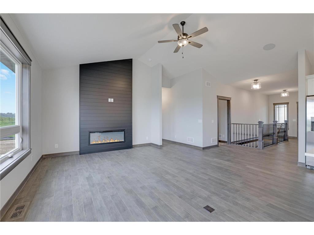 909 Acorn Court Kinnickinnic Twp WI 54016 6748364 image11