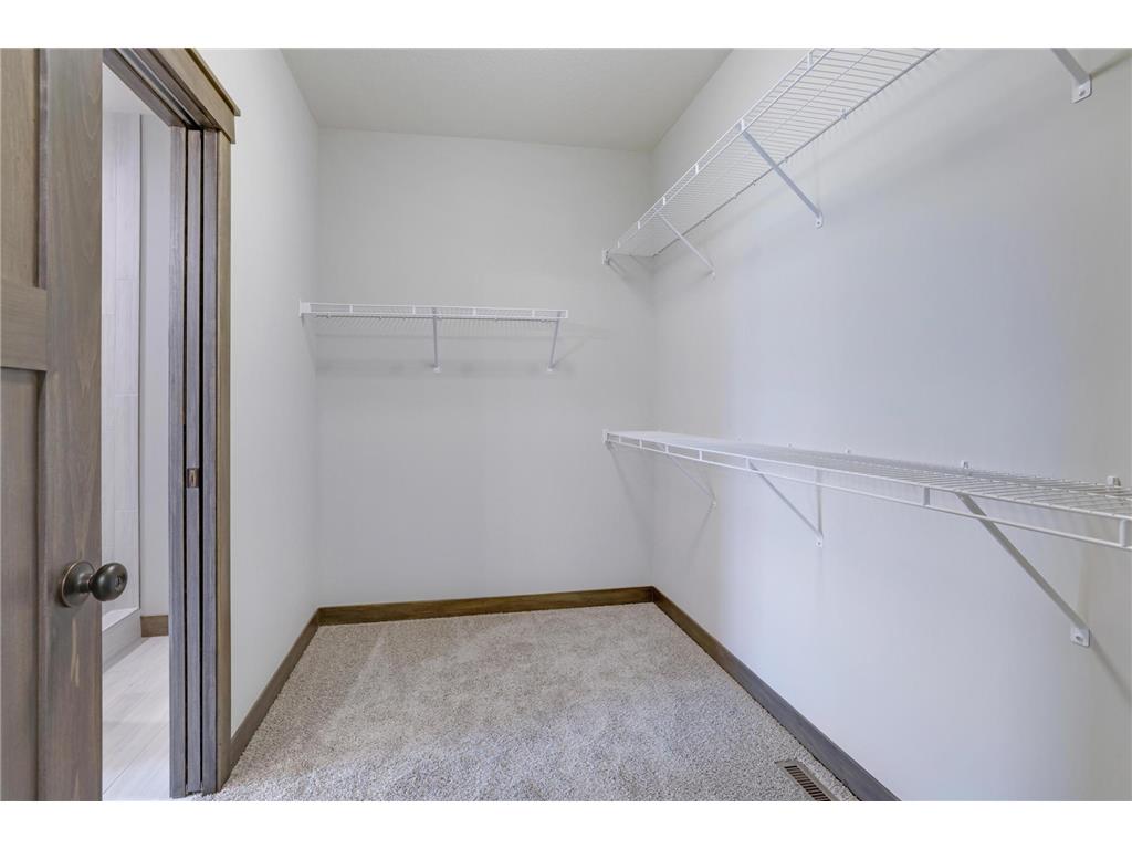 909 Acorn Court Kinnickinnic Twp WI 54016 6748364 image32