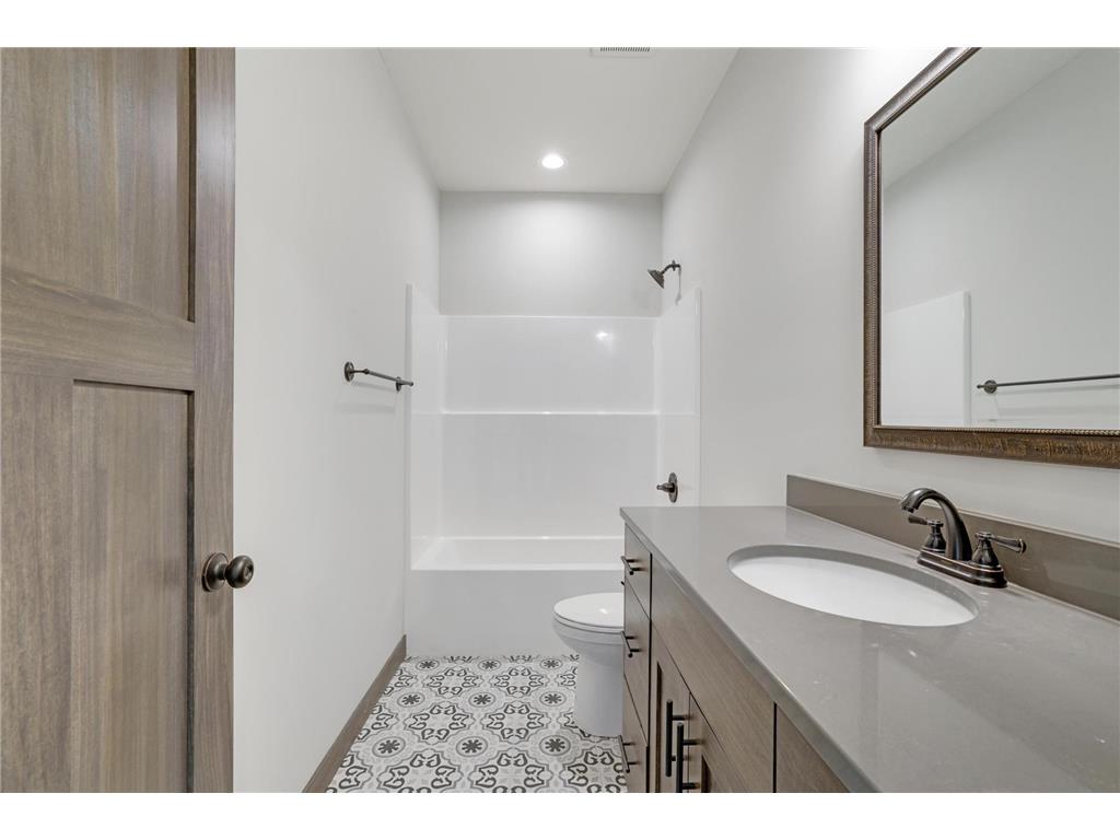 909 Acorn Court Kinnickinnic Twp WI 54016 6748364 image34