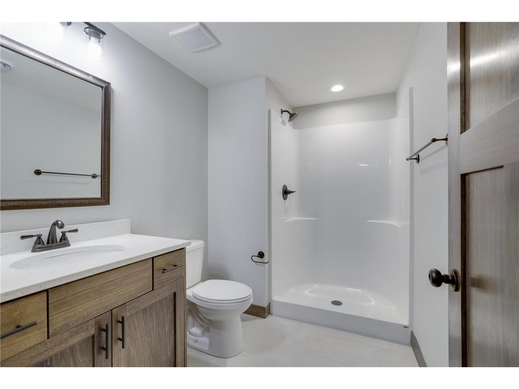 909 Acorn Court Kinnickinnic Twp WI 54016 6748364 image44