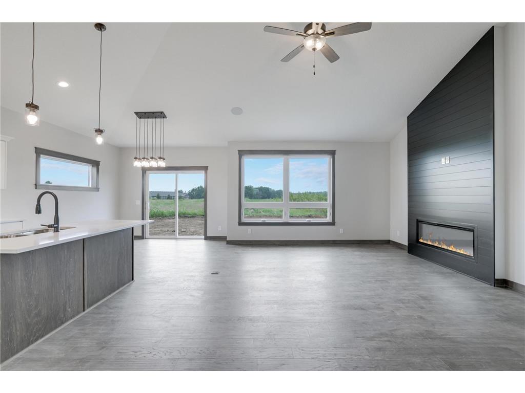 909 Acorn Court Kinnickinnic Twp WI 54016 6748364 image9