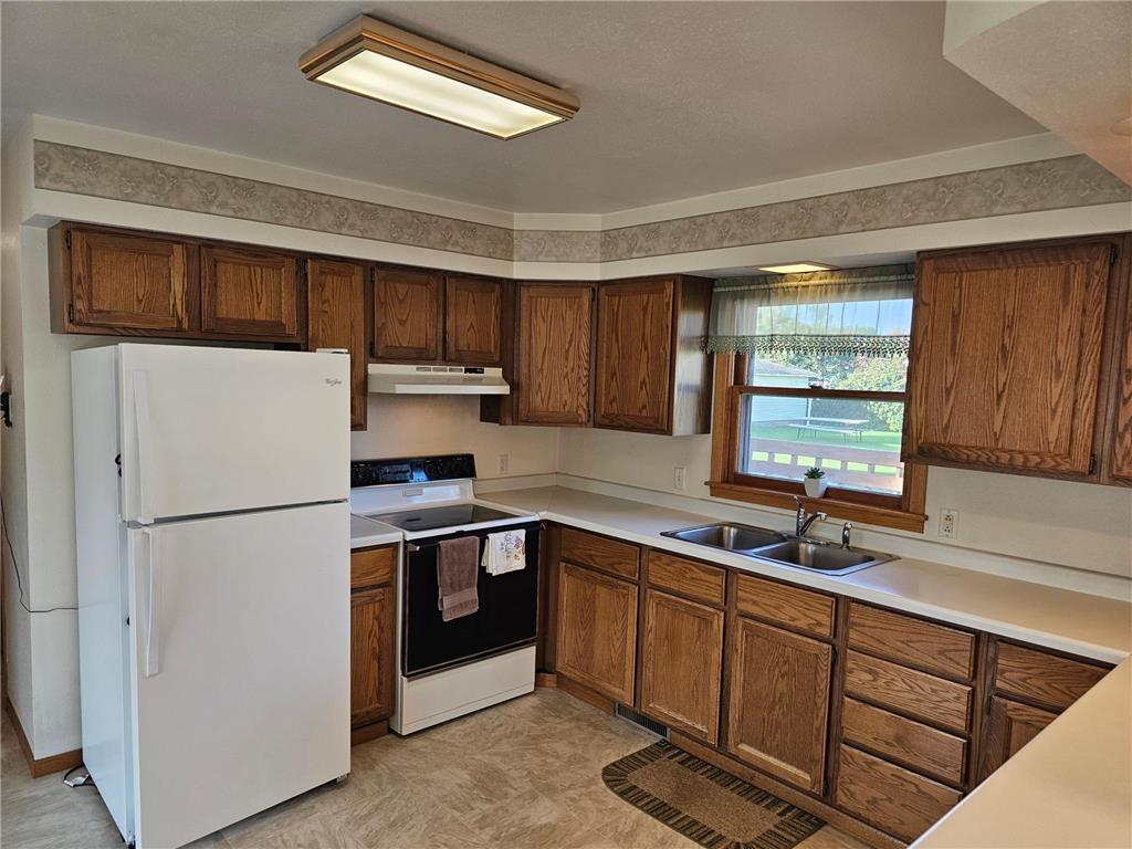 909 Bradford Avenue Argyle MN 56713 6802408 image2