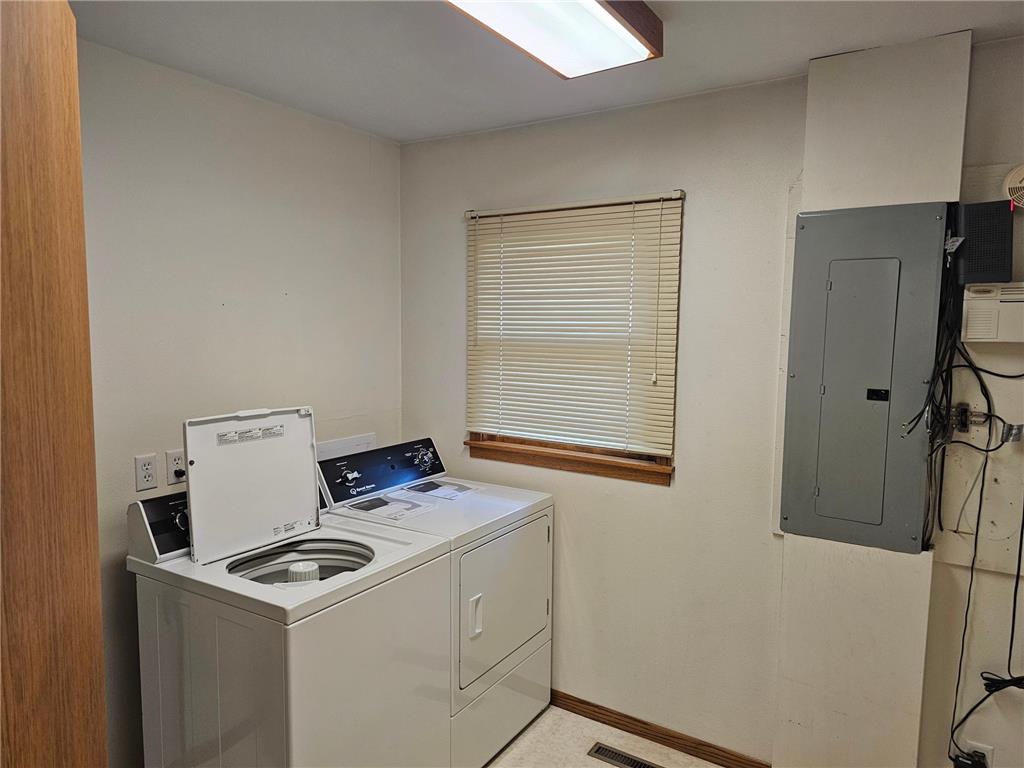 909 Bradford Avenue Argyle MN 56713 6802408 image25