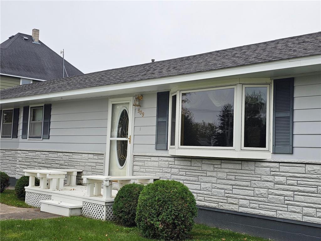 909 Bradford Avenue Argyle MN 56713 6802408 image39