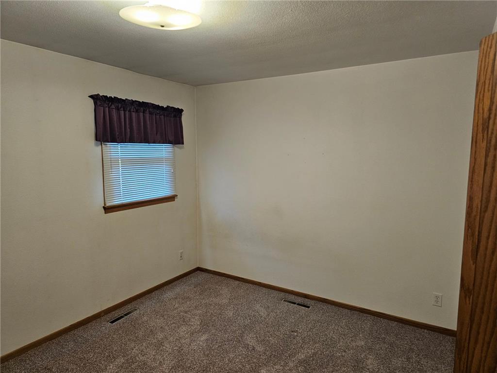 909 Bradford Avenue Argyle MN 56713 6802408 image8