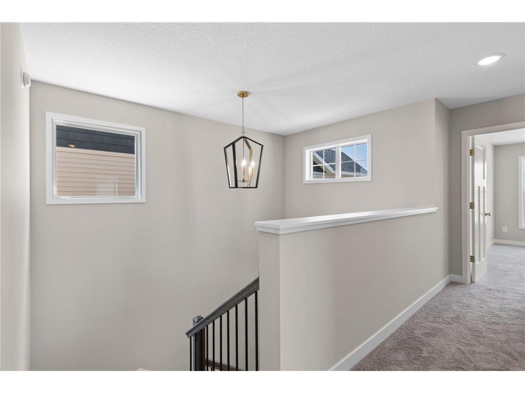 909 Dayton Avenue Saint Paul MN 55104 7094160 image2