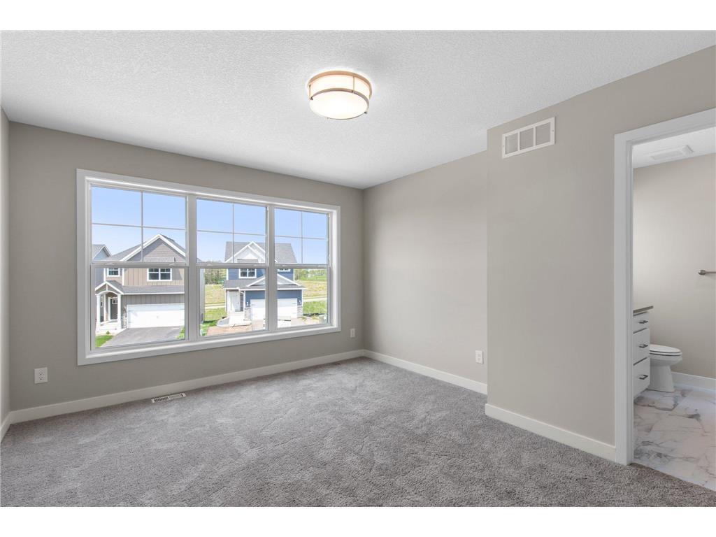 909 Dayton Avenue Saint Paul MN 55104 7094160 image3
