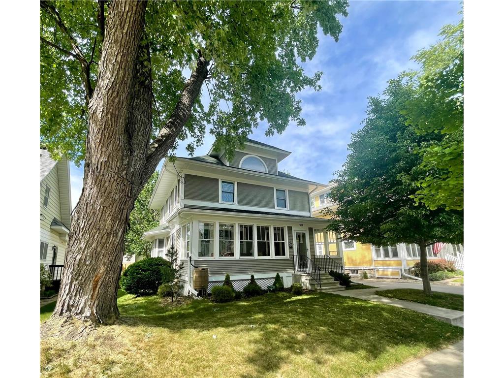 909 E Center Street, Rochester, MN, 55904 MLS 6380429 Edina Realty