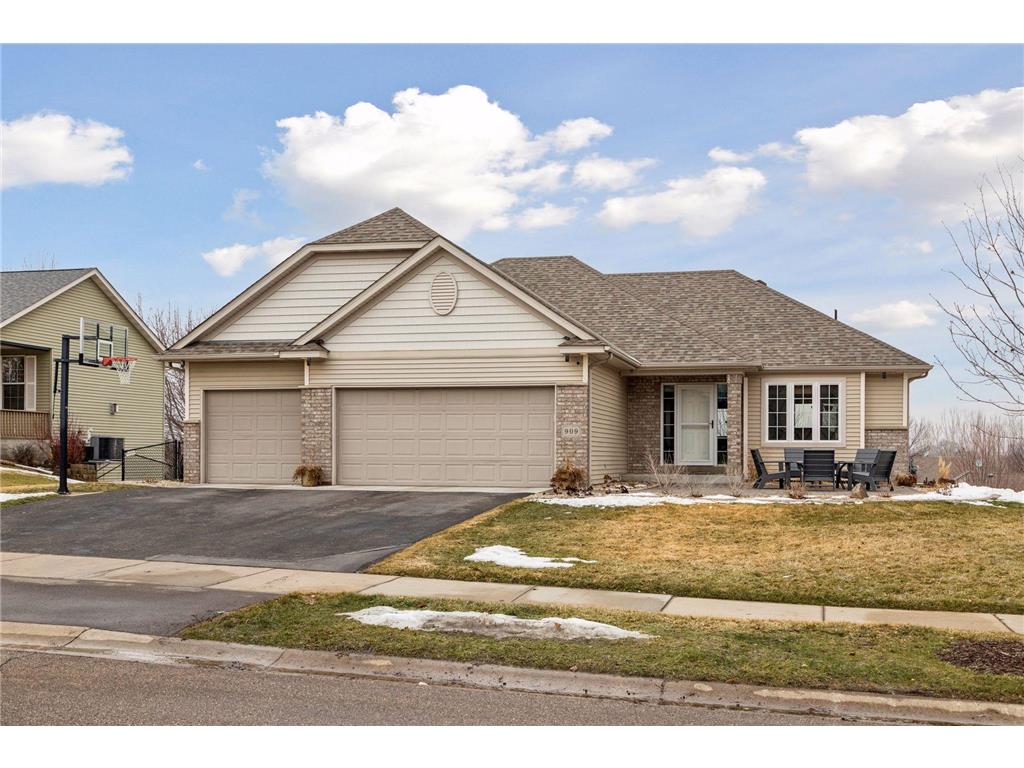 909 Firethorne Trail Jordan MN 55352 7028924 image1