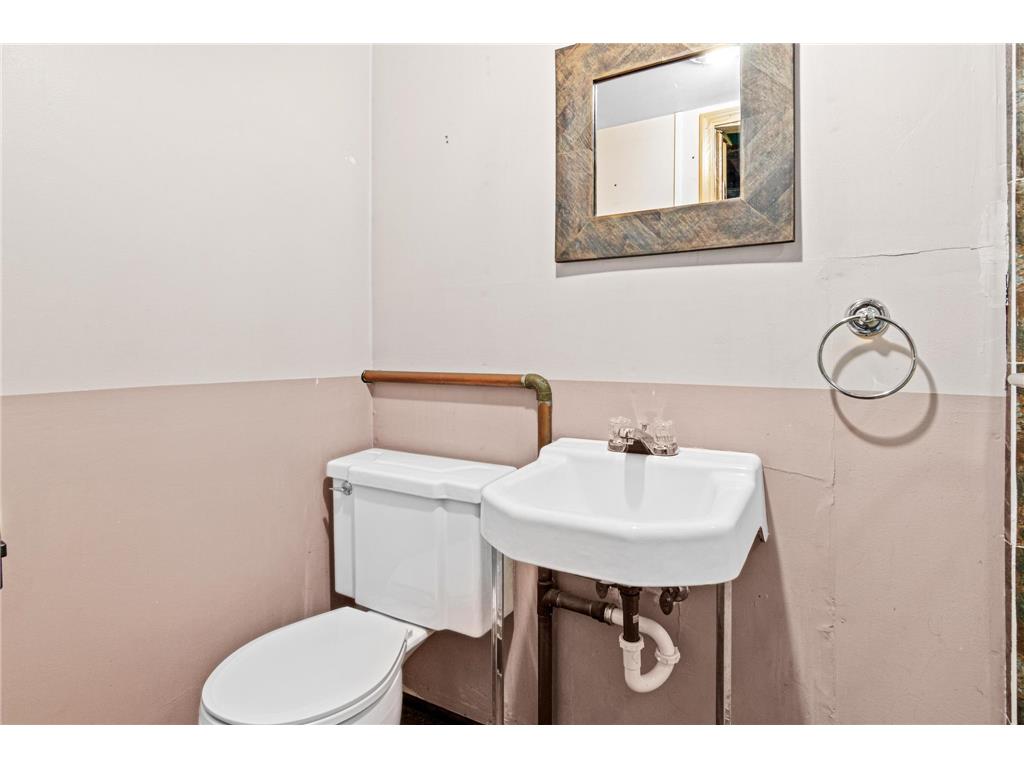 909 Jefferson Street Anoka MN 55303 7072312 image19