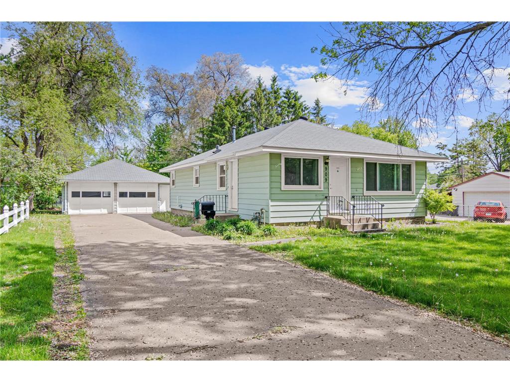 909 Jefferson Street Anoka MN 55303 7072312 image2