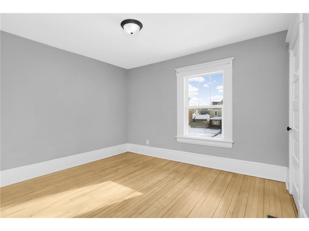 909 Marshall Avenue Saint Paul MN 55104 7009984 image23