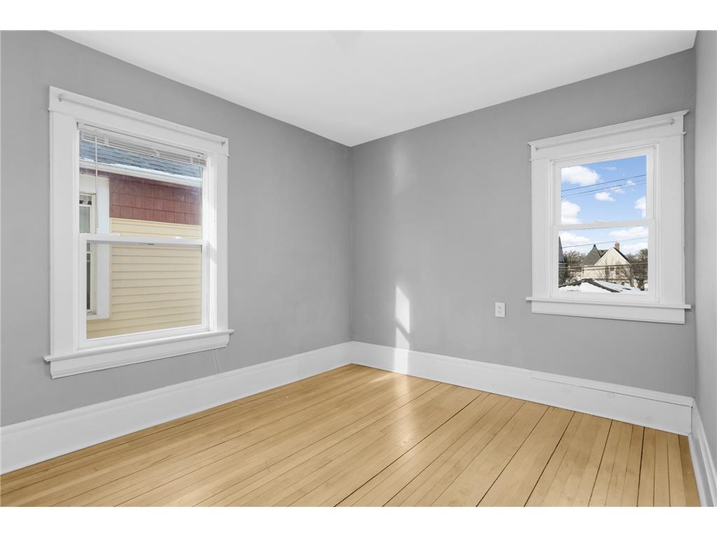 909 Marshall Avenue Saint Paul MN 55104 7009984 image27