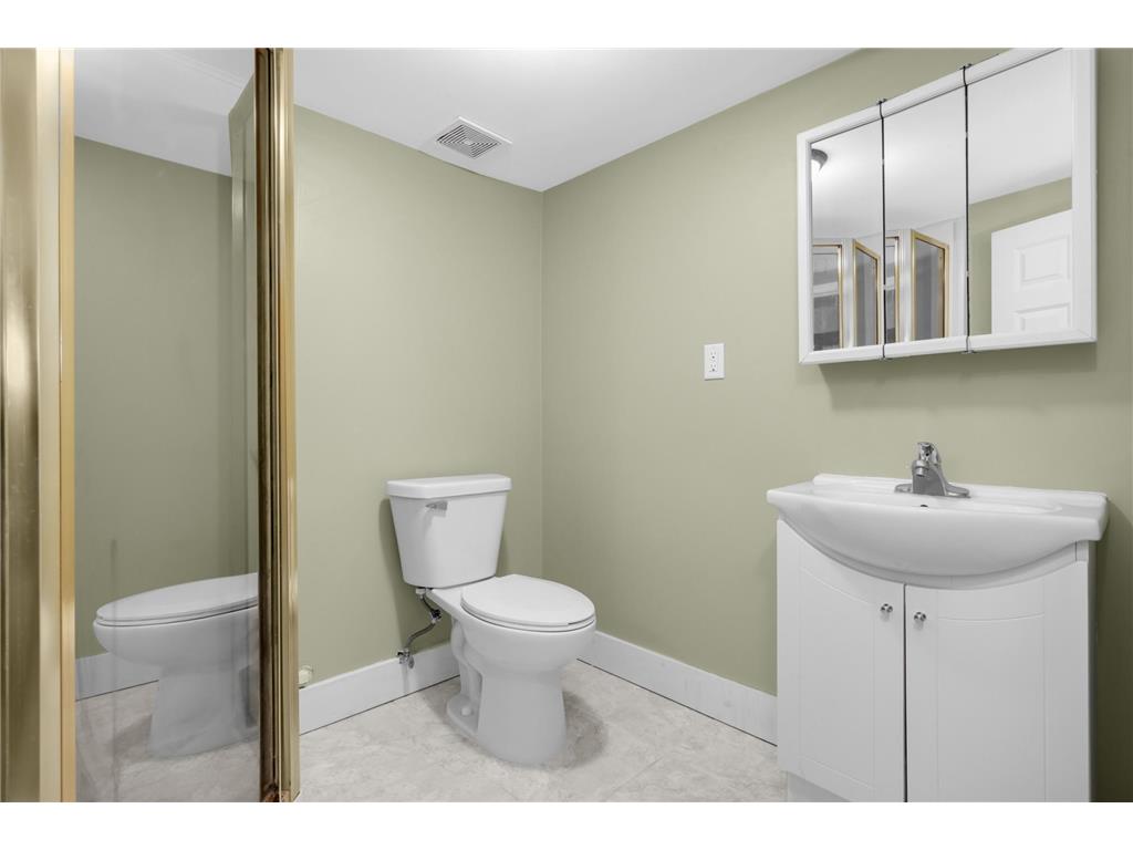 909 Marshall Avenue Saint Paul MN 55104 7009984 image32