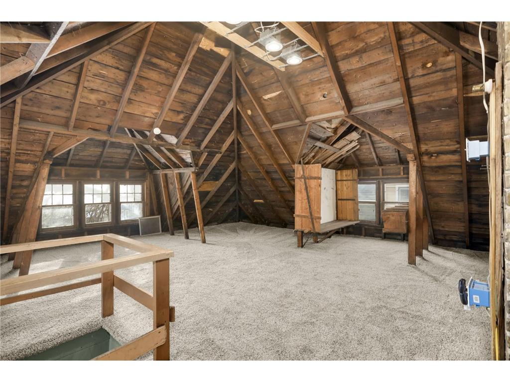 909 Marshall Avenue Saint Paul MN 55104 7009984 image34