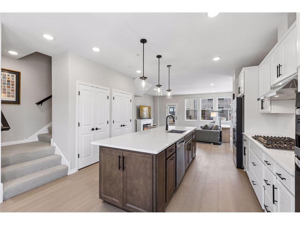 909 Mount Curve Boulevard #A Saint Paul MN 55116 7070747 image10