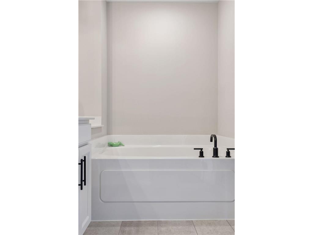 909 Mount Curve Boulevard #A Saint Paul MN 55116 7070747 image15