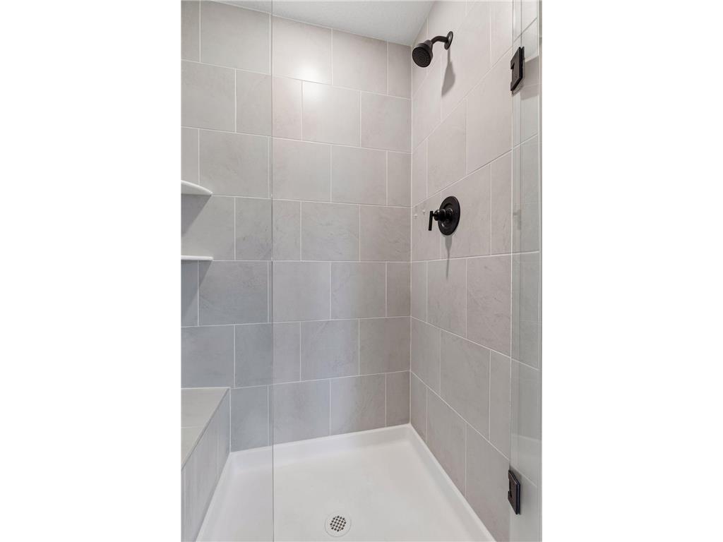 909 Mount Curve Boulevard #A Saint Paul MN 55116 7070747 image16