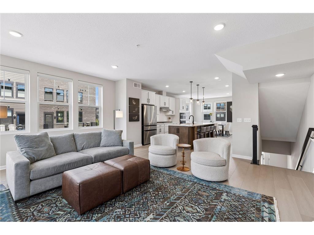 909 Mount Curve Boulevard #A Saint Paul MN 55116 7070747 image3