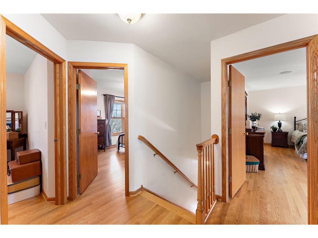 909 New Century Boulevard S Maplewood MN 55119 6804111 image30