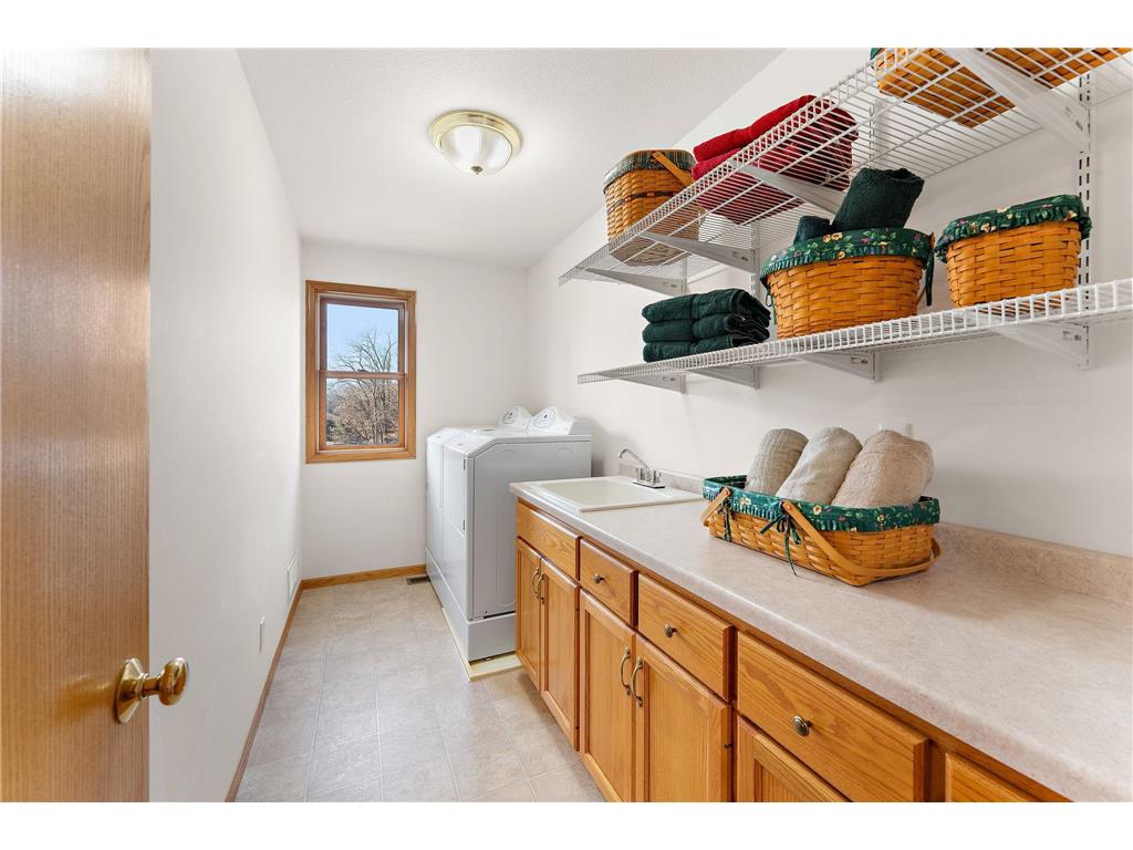 909 New Century Boulevard S Maplewood MN 55119 6804111 image43