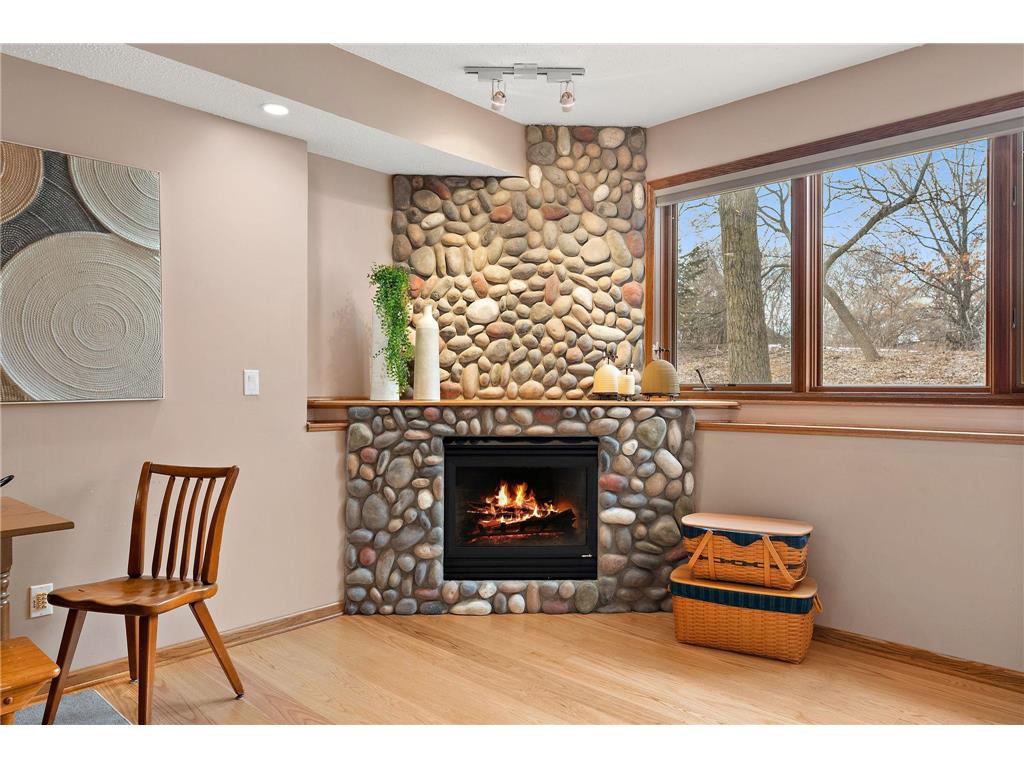 909 New Century Boulevard S Maplewood MN 55119 6804111 image48