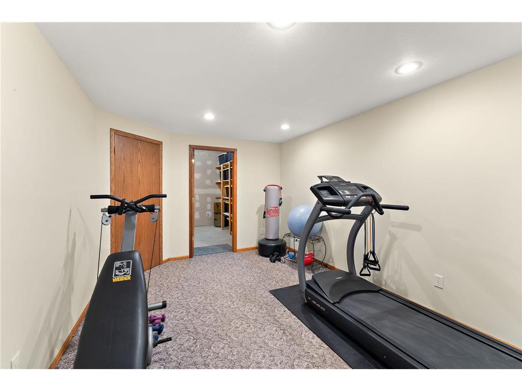 909 New Century Boulevard S Maplewood MN 55119 6804111 image55