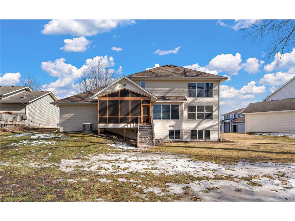 909 New Century Boulevard S Maplewood MN 55119 6804111 image61