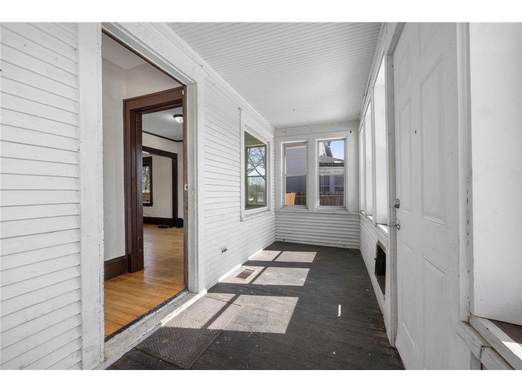 909 Saint Anthony Avenue Saint Paul MN 55104 7038067 image10
