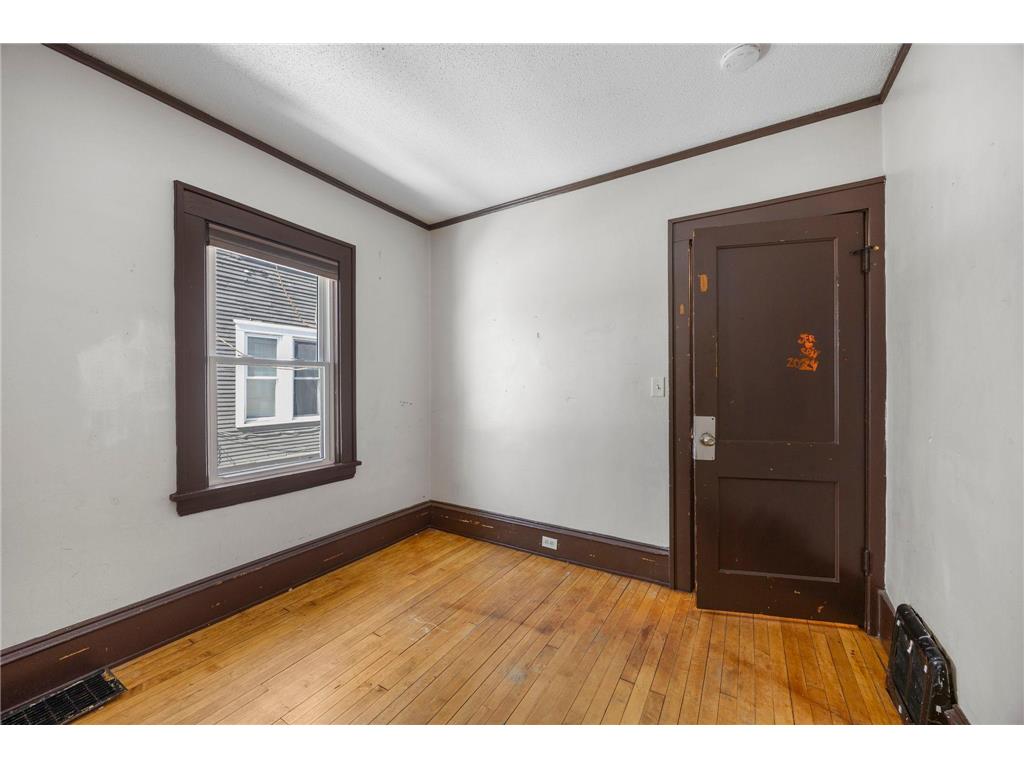 909 Saint Anthony Avenue Saint Paul MN 55104 7038067 image21