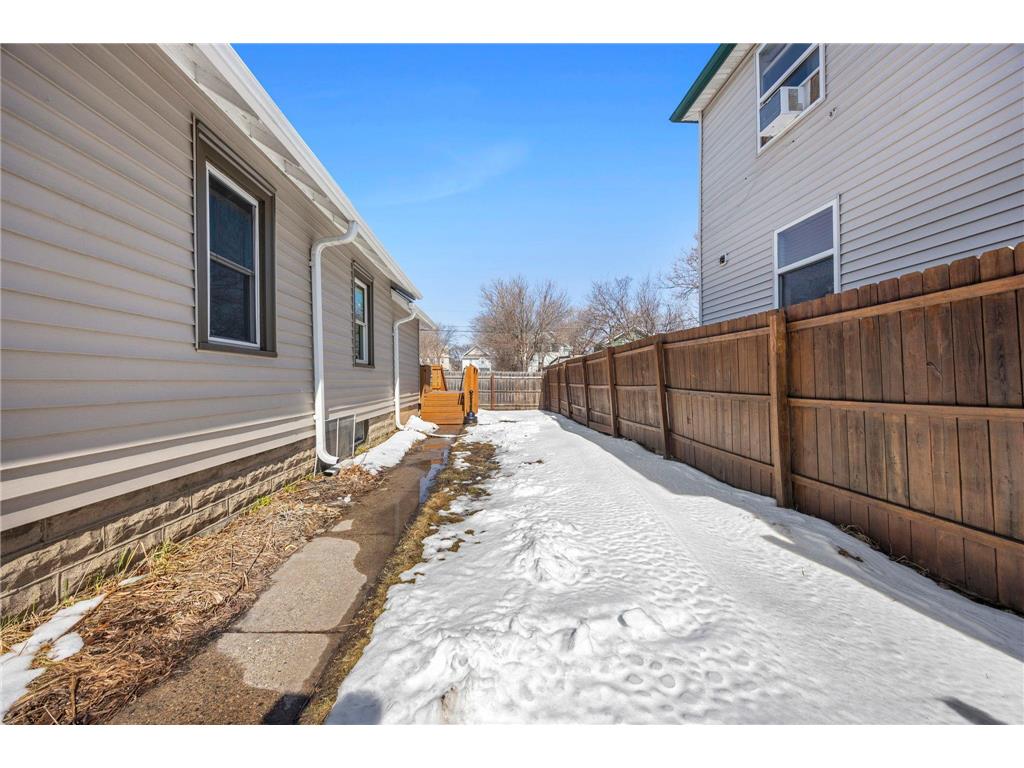 909 Saint Anthony Avenue Saint Paul MN 55104 7038067 image35