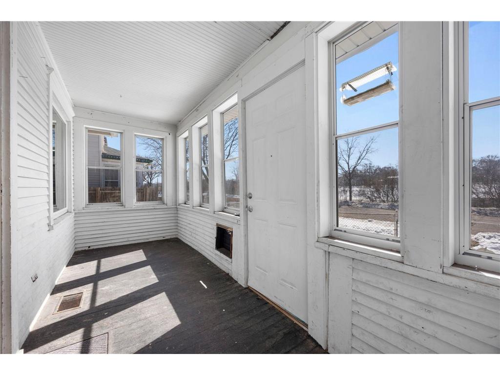 909 Saint Anthony Avenue Saint Paul MN 55104 7038067 image7