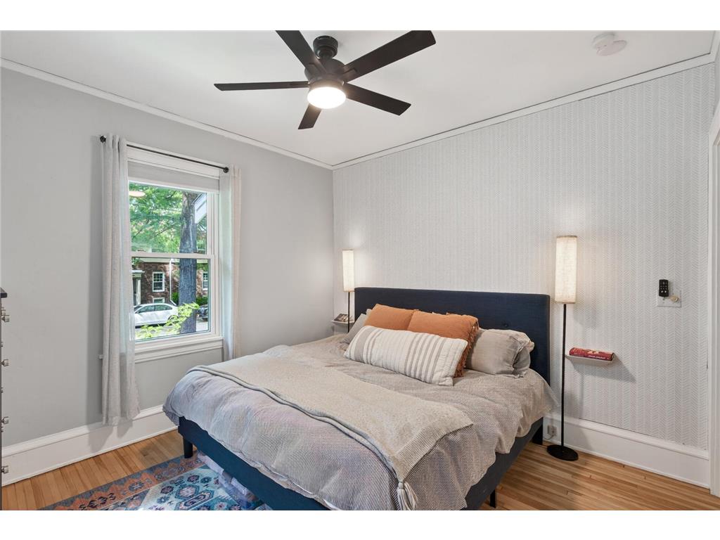 909 W 44th Street Minneapolis MN 55409 7009024 image16