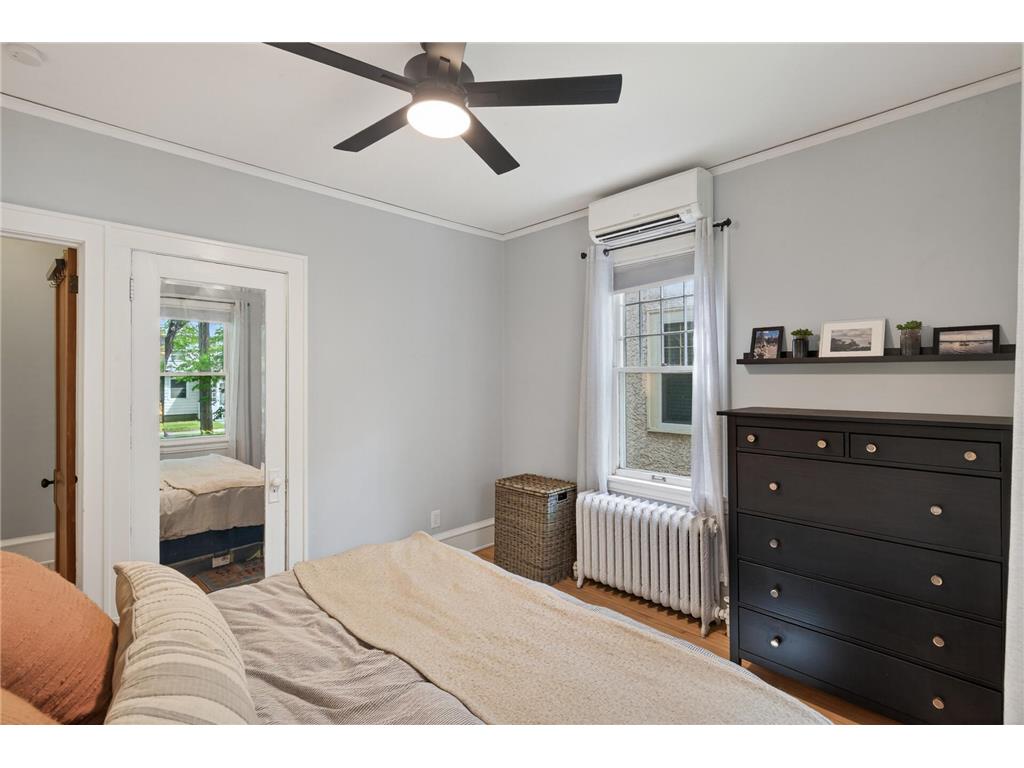 909 W 44th Street Minneapolis MN 55409 7009024 image20