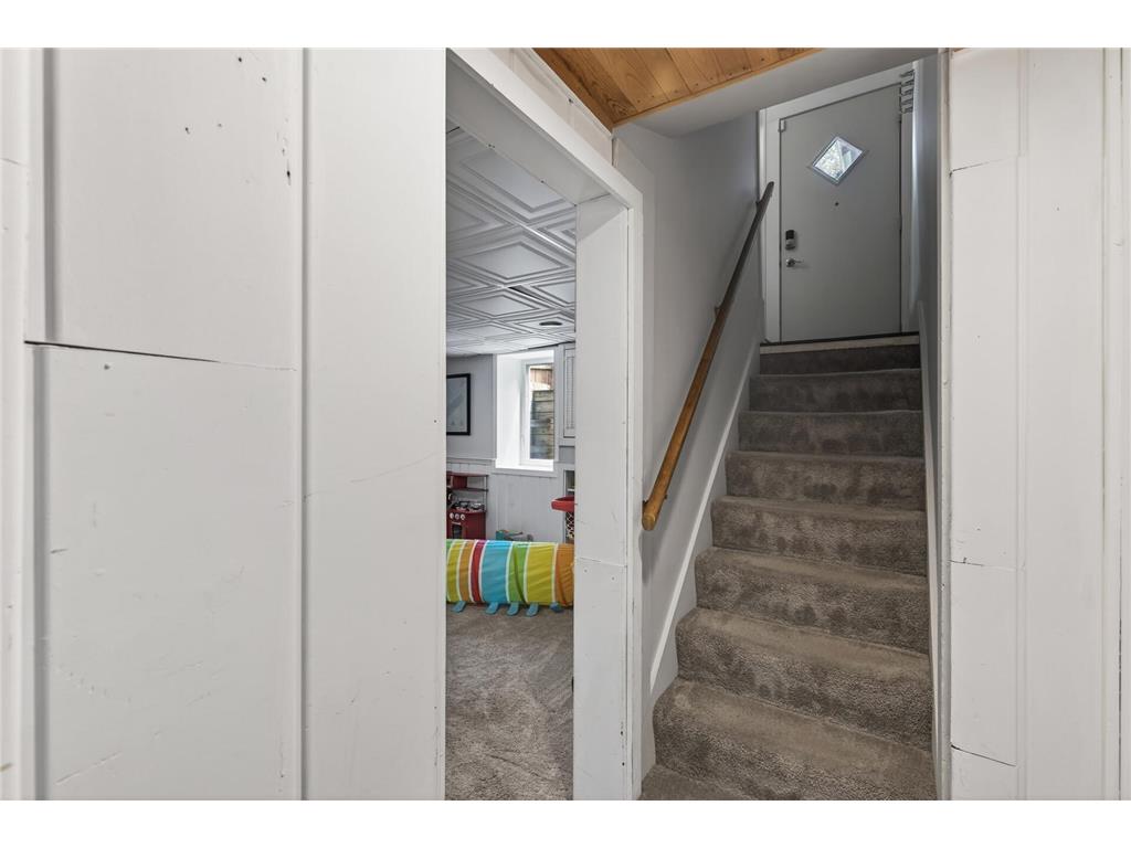 909 W 44th Street Minneapolis MN 55409 7009024 image25